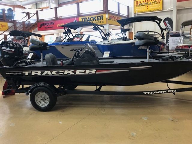 2025 Tracker Pro 170