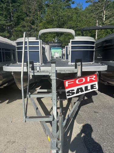 2023 Bennington 24SSRCSP