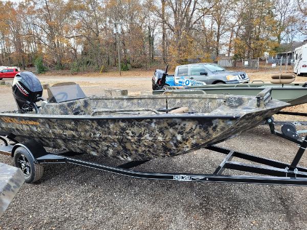 2025 Excel 1651 River Warrior