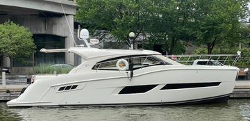 2016 Carver C43 Coupe