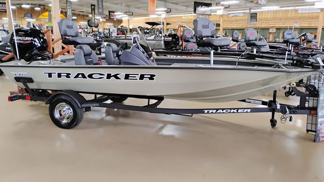 2026 Tracker Pro Team 175 TXW