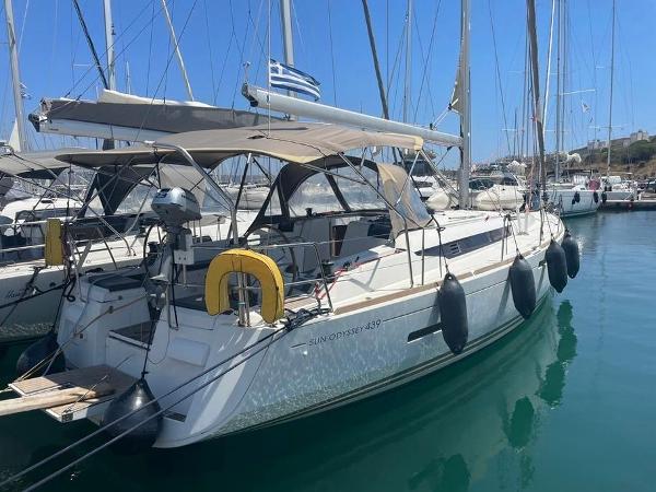2012 Jeanneau Sun Odyssey 439