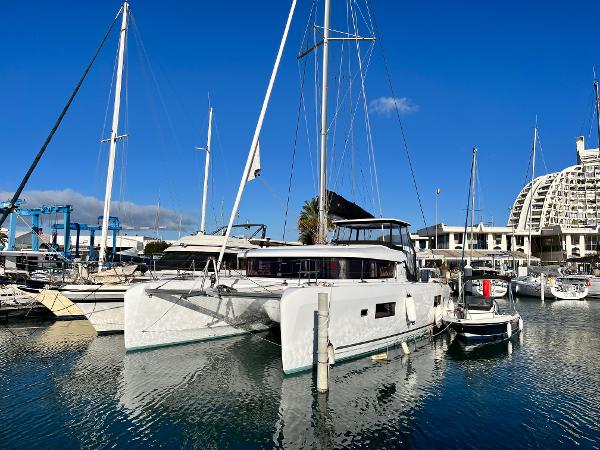 Lagoon 42 LAGOON 42
