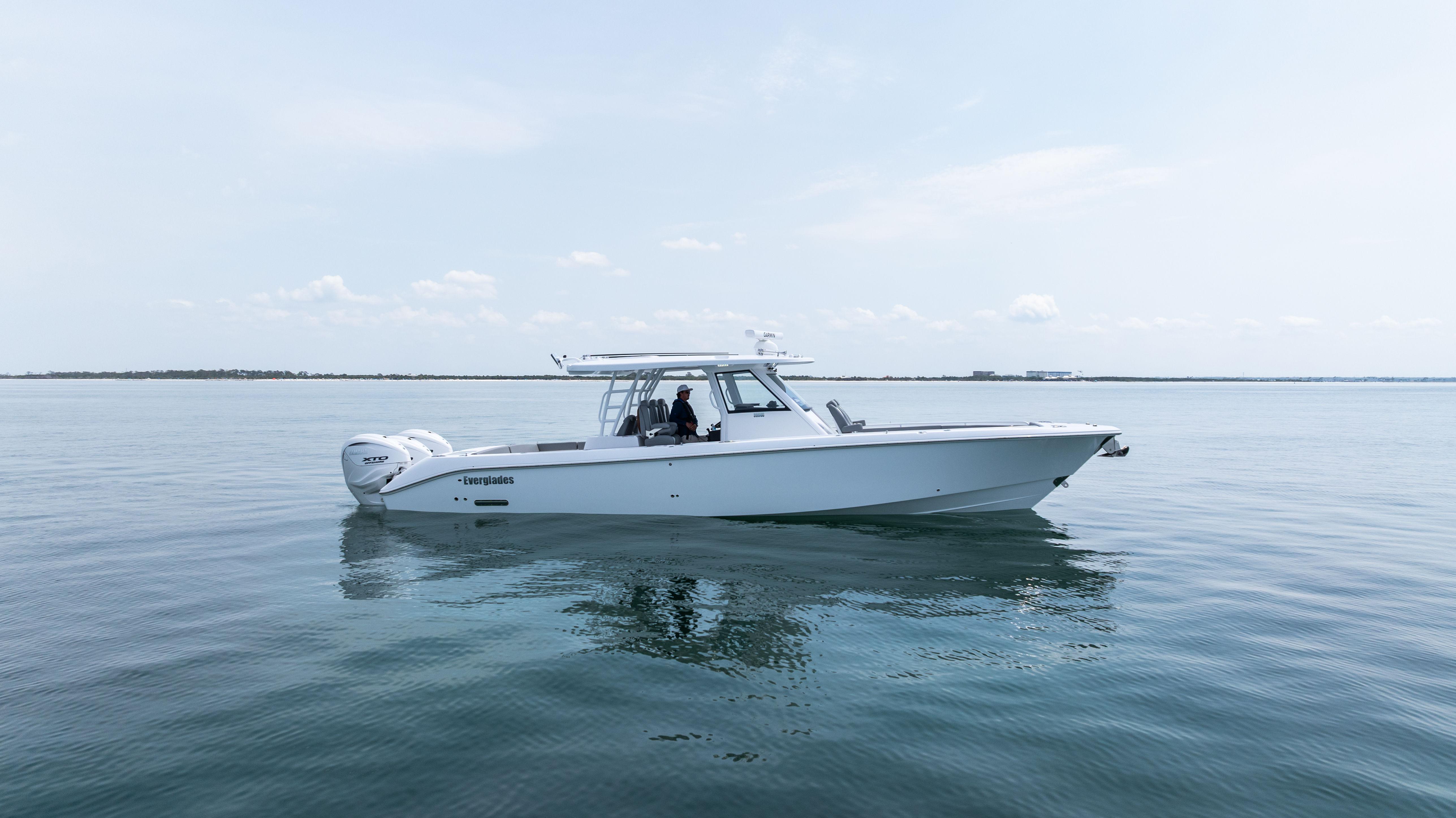2025 Everglades 395 CC