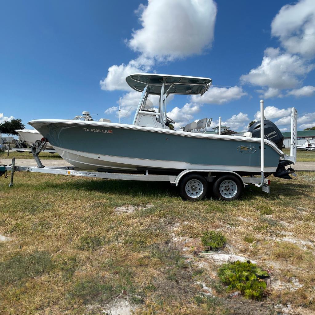 2023 Sea Hunt Ultra 219