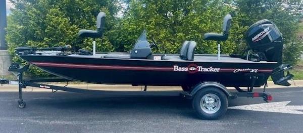 2025 Tracker Bass Tracker Classic XL