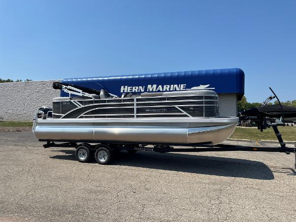2024 Bennington SV Line