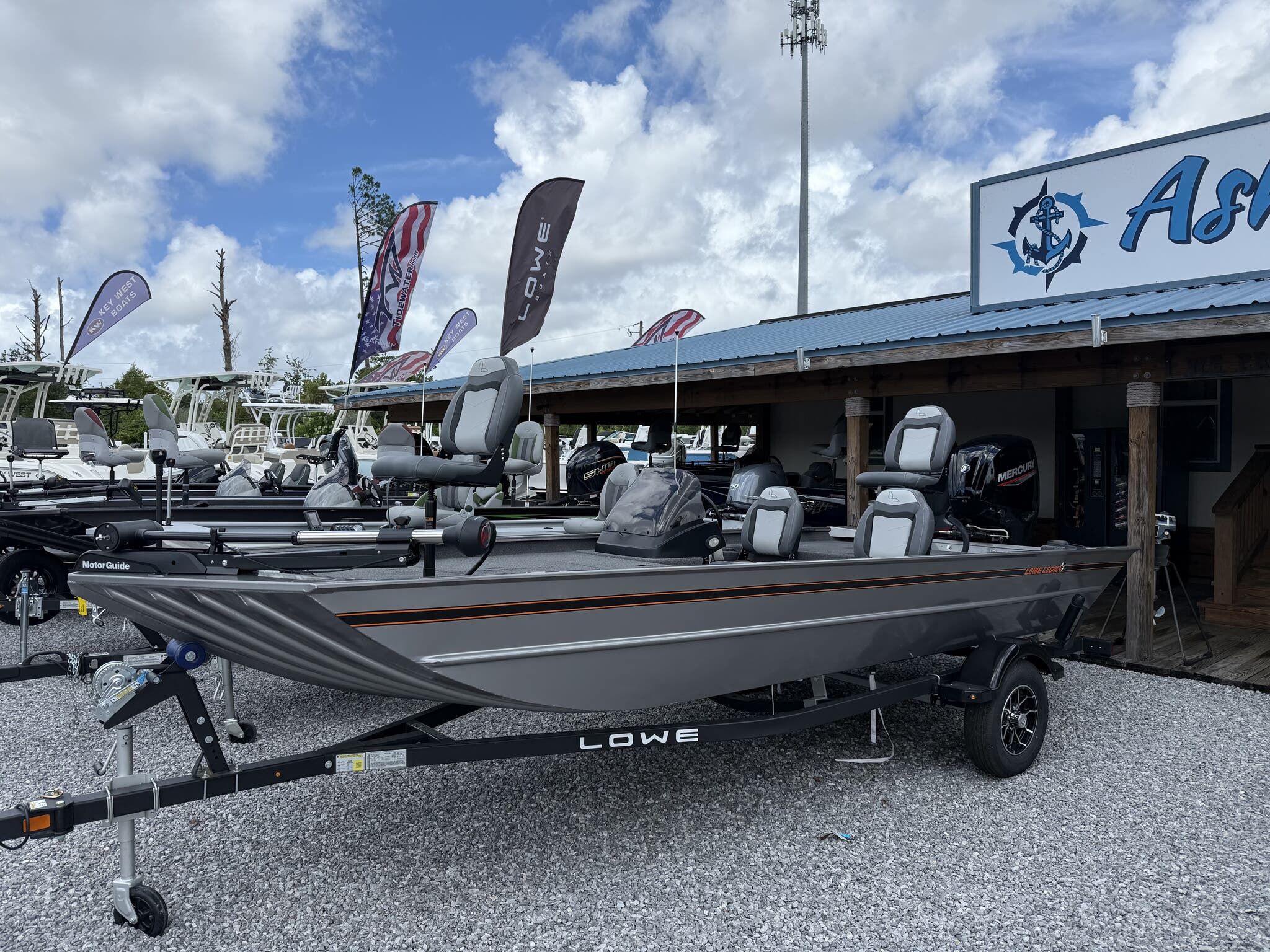 2025 Lowe Legacy 18 LEGACY