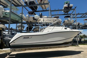 2002 Boston Whaler 255 Conquest