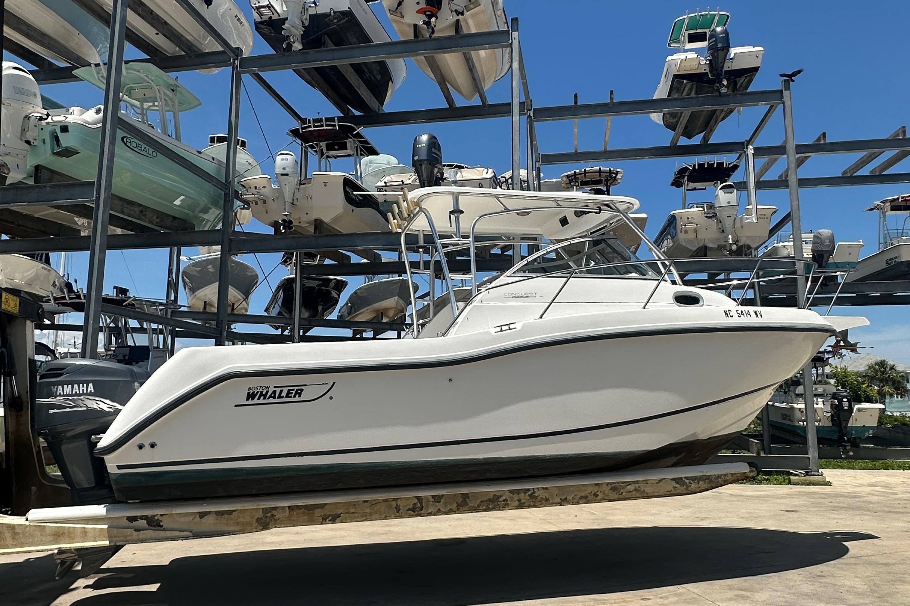 2002 Boston Whaler 255 Conquest