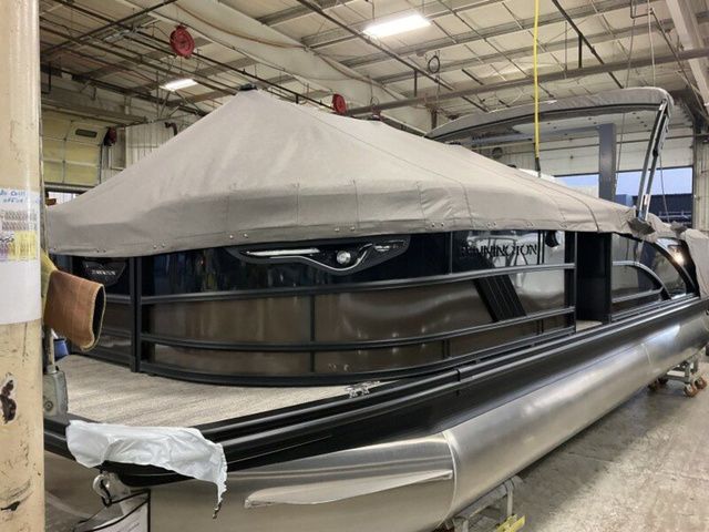 2026 Bennington 24MSSE SPS Rear Fish Tritoon Pontoon