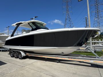 2026 Tiara Yachts 34 LS