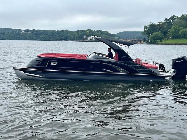 2023 Bennington QX 28