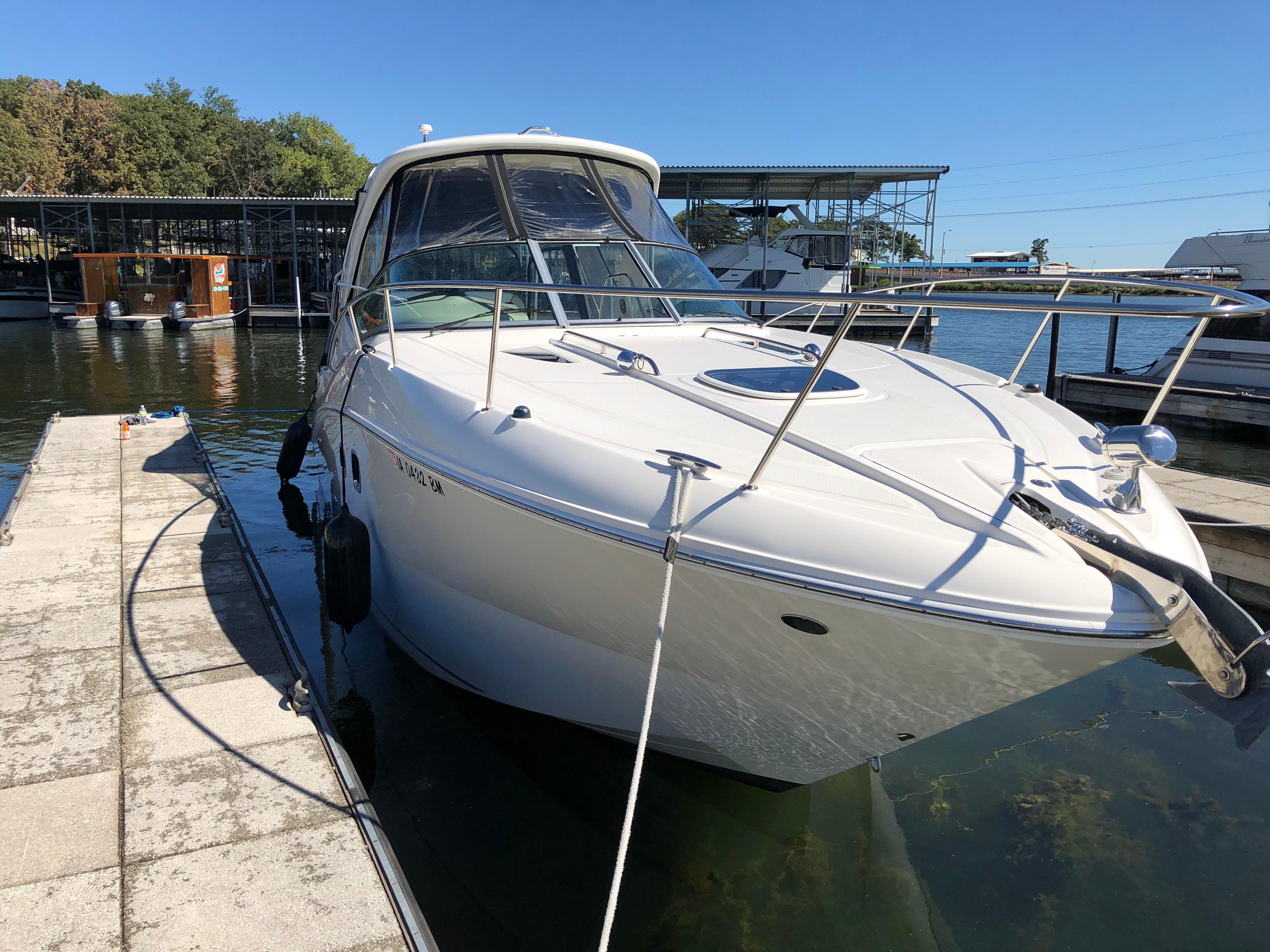 2012 Sea Ray 330 Sundancer