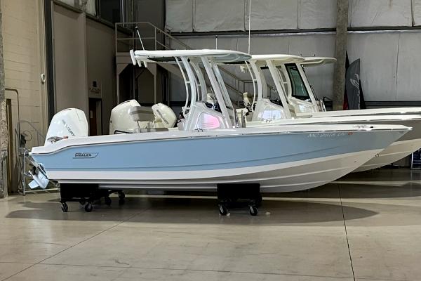 2023 Boston Whaler 220 Dauntless