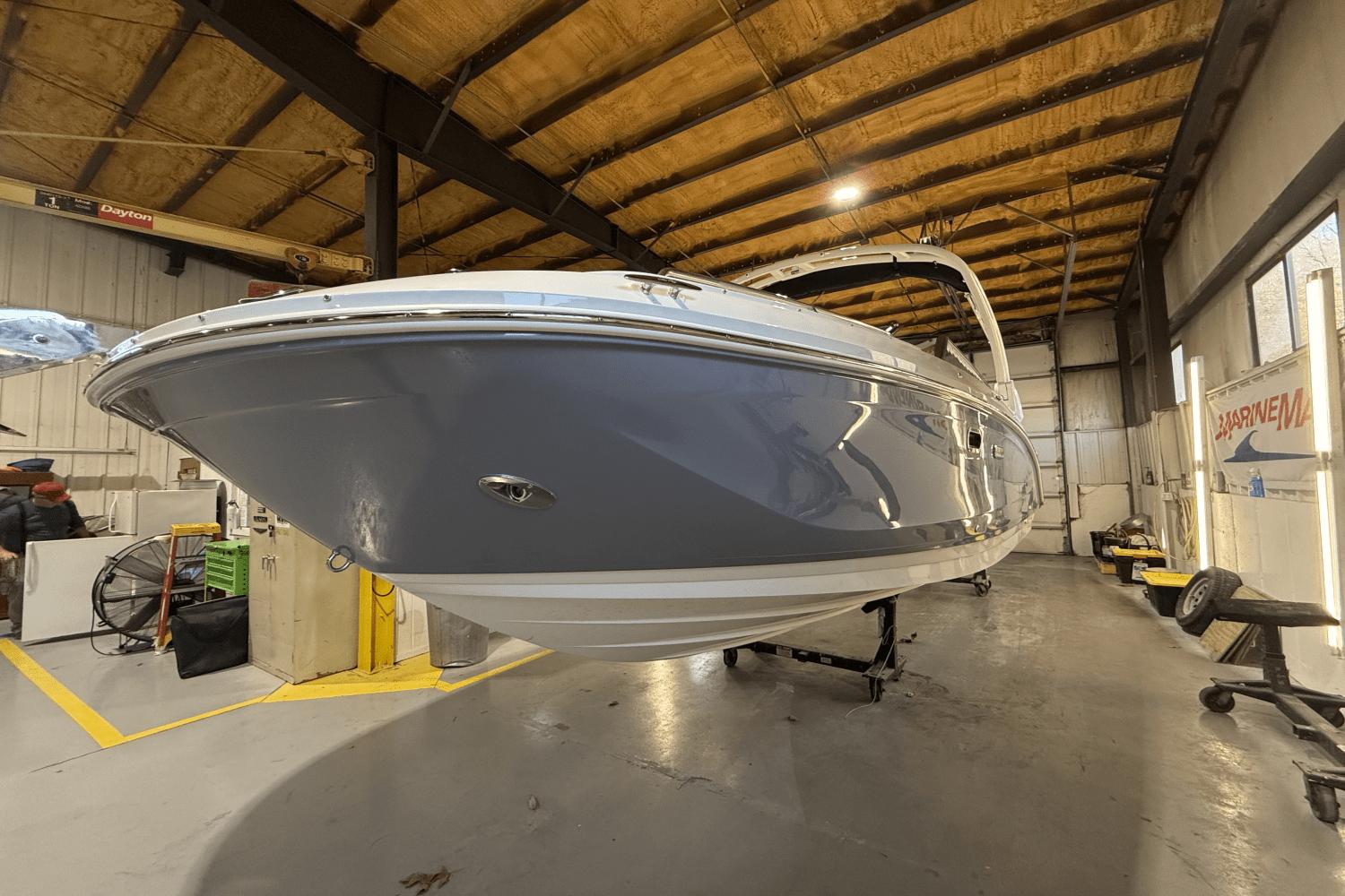 2025 Sea Ray SDX 290 Outboard