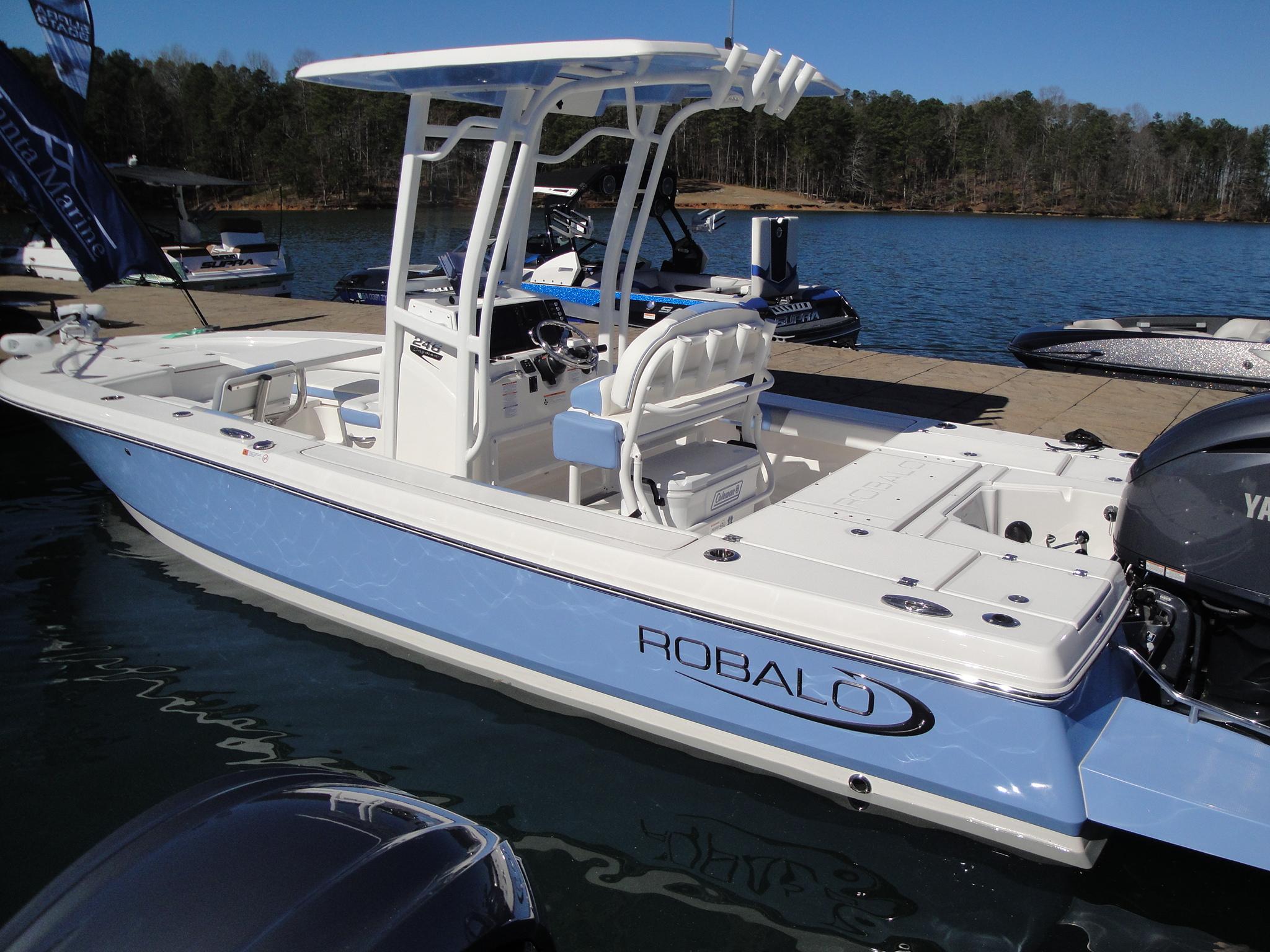 Robalo 246 Cayman boats for sale