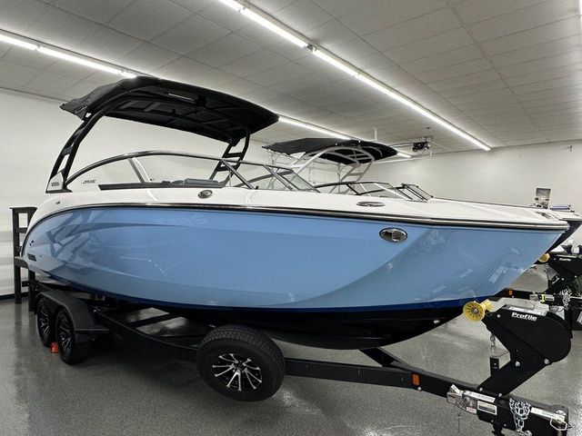 2026 Yamaha Boats 252SD