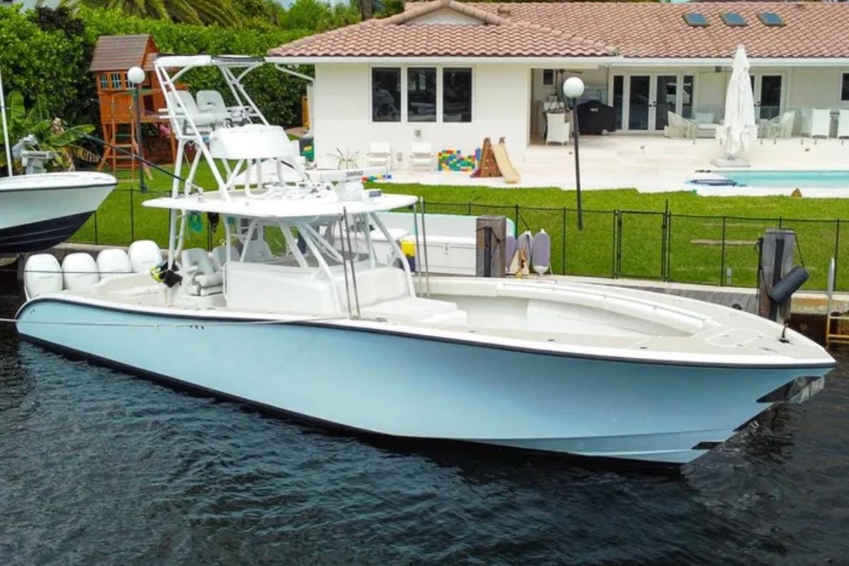 2011 Yellowfin 42 Offshore