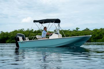 2026 Boston Whaler 170 Montauk