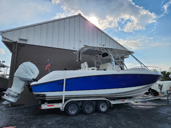 2008 Boston Whaler 320 Outrage Cuddy Cabin