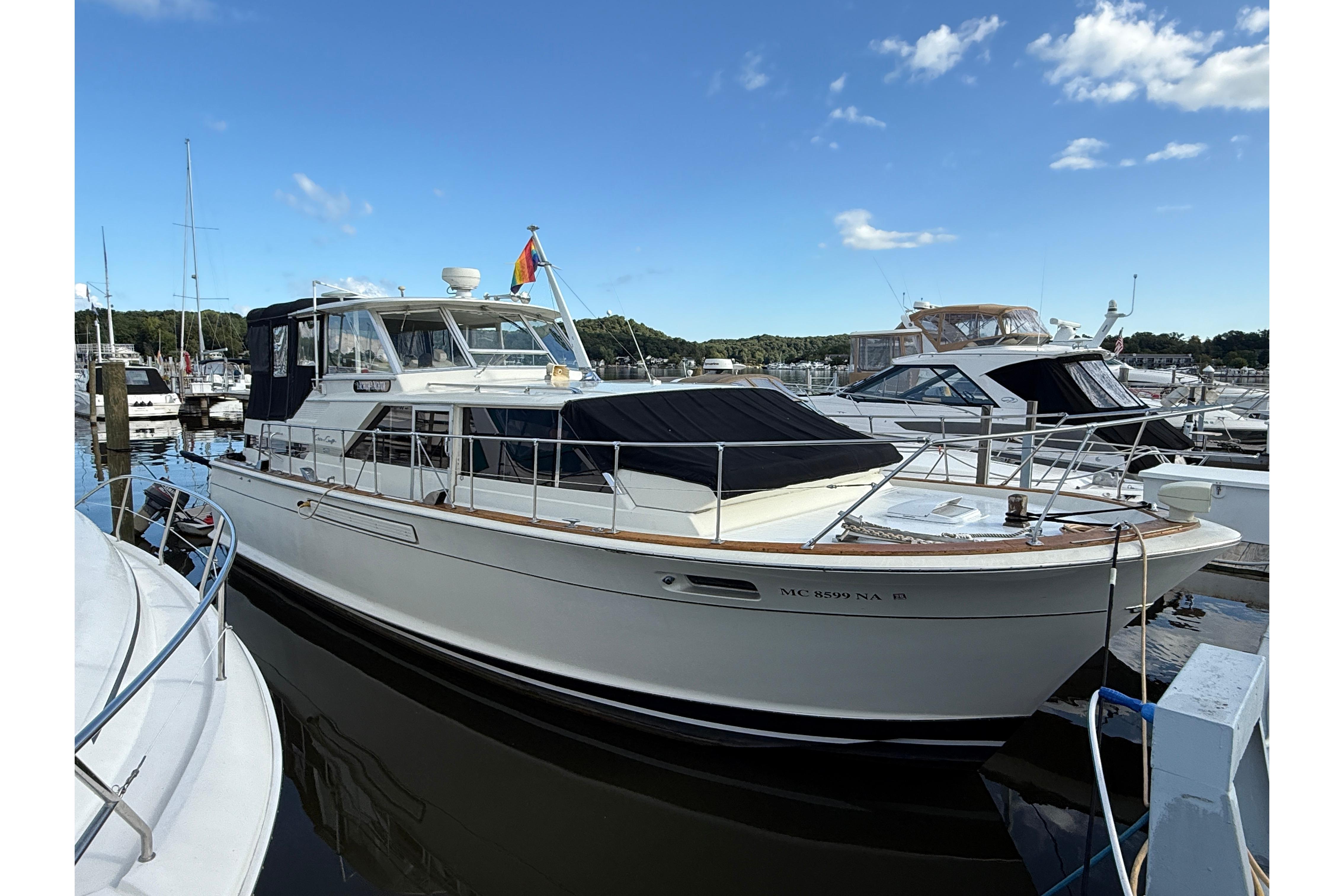 1970 Chris-Craft Commander 42