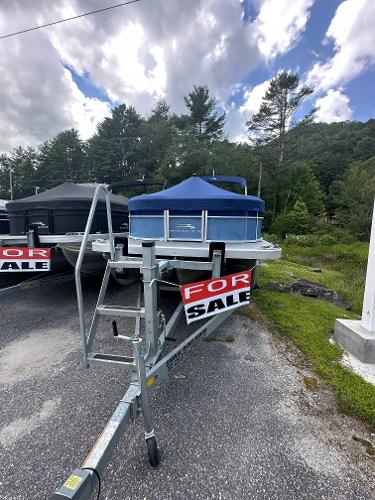 2023 Bennington 25sxsrcsp