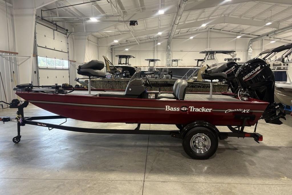 2026 Tracker Bass Tracker Classic XL