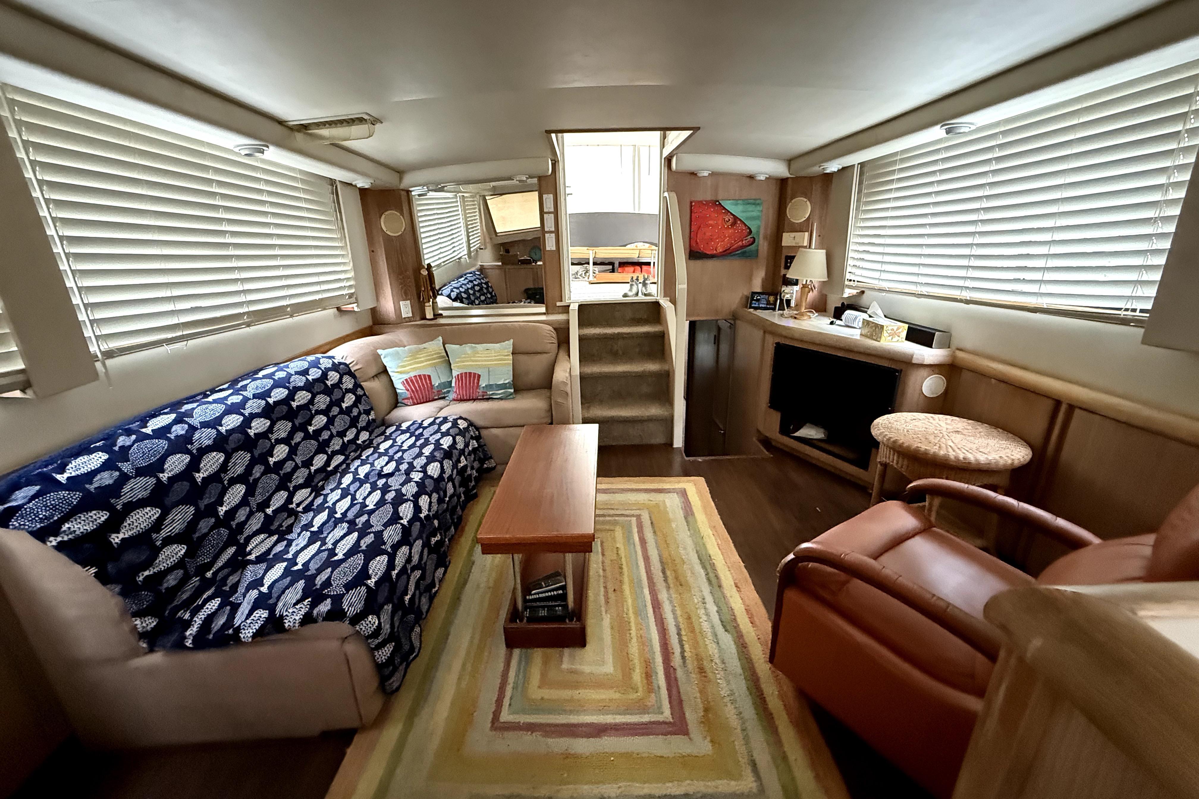 1991 Californian 55 Cockpit Motor Yacht