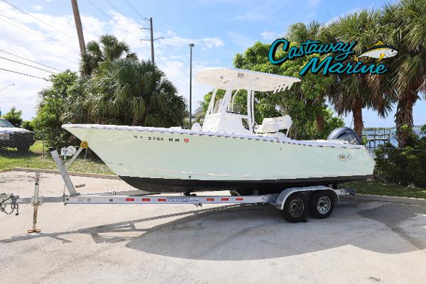 2017 Sea Hunt Ultra 234