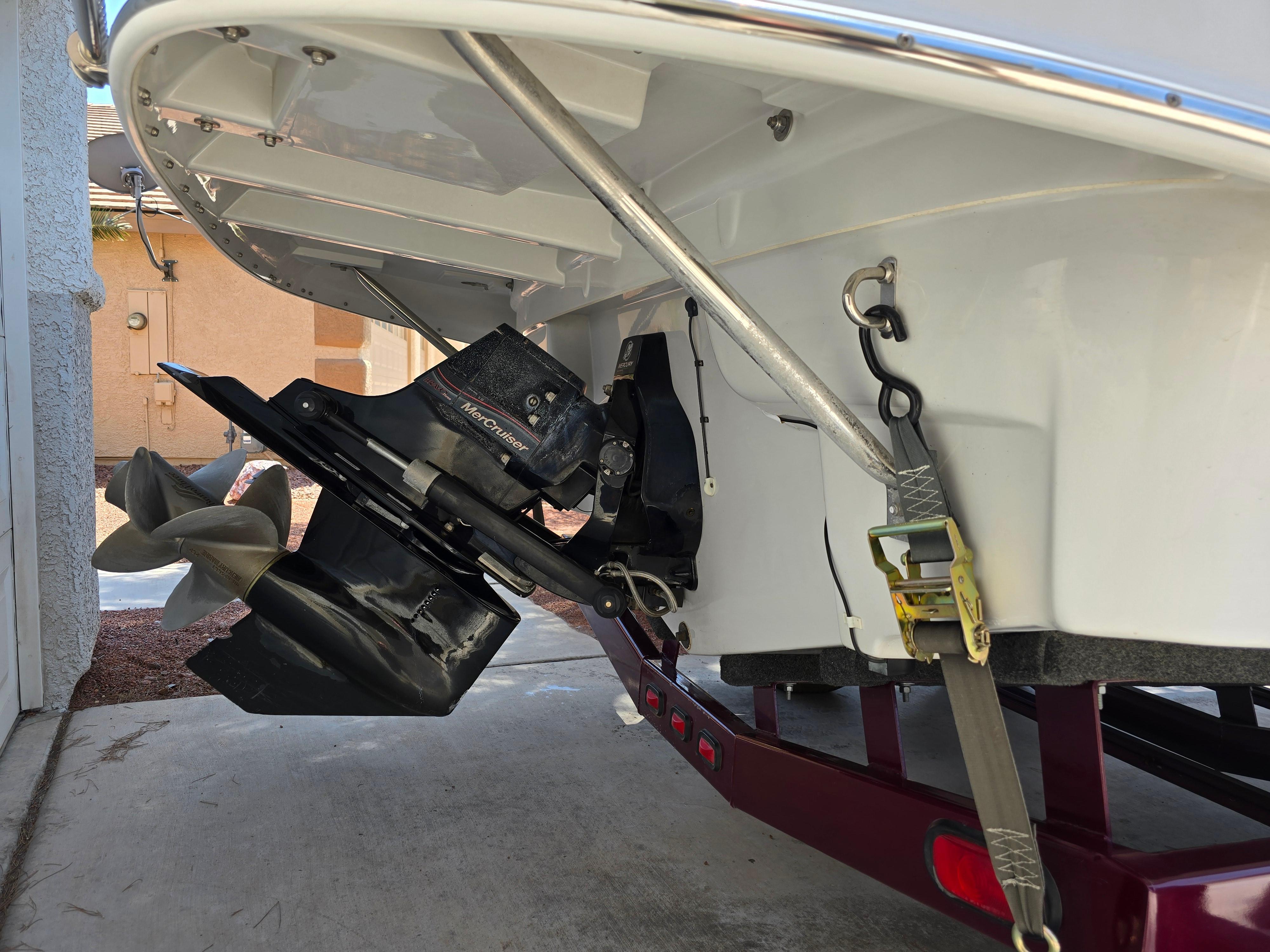 2006 Crownline 220 LS