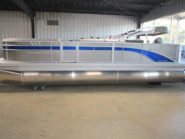 2025 Bennington 23SXS STERN FISH