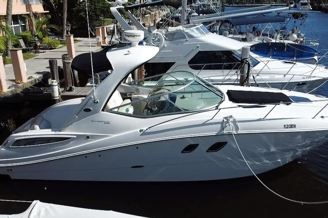 2012 Sea Ray 330 Sundancer