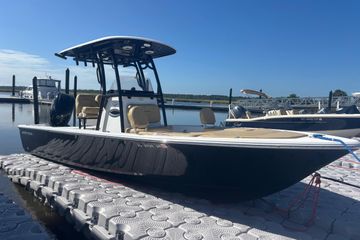 2021 Sportsman Masters 247 Bay Boat