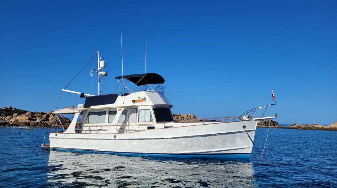 1998 Grand Banks Europa 42