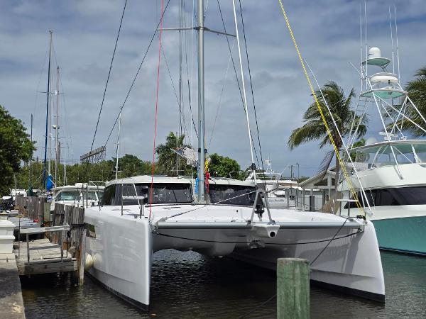 2025 Seawind 1370