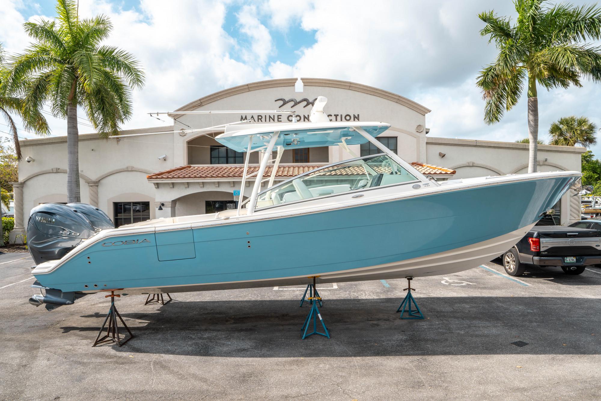 2020 Cobia 330 DC