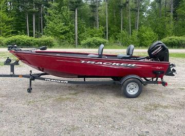 2025 Tracker Super Guide V-16 T
