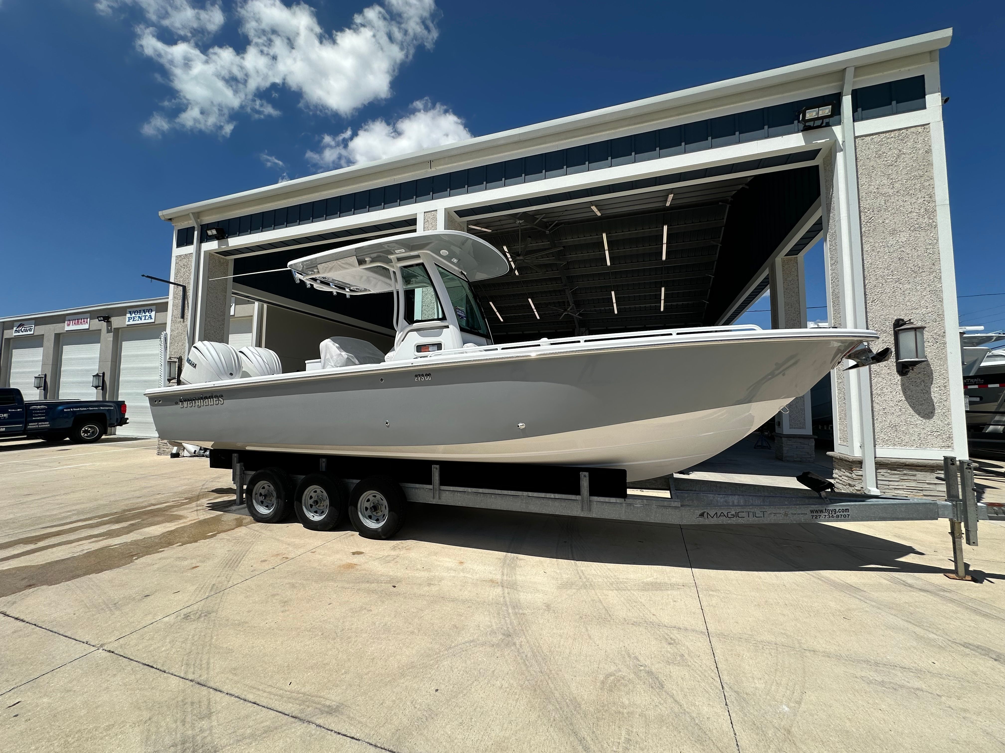 2026 Everglades 273 Center Console