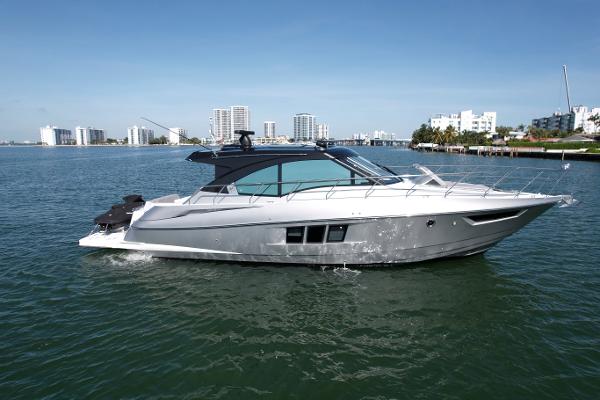 Cruisers Yachts 45 Cantius Cruisers 45 - Exterior Profile
