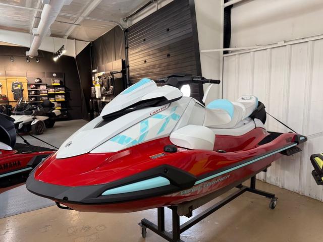 2025 Yamaha WaveRunner VX