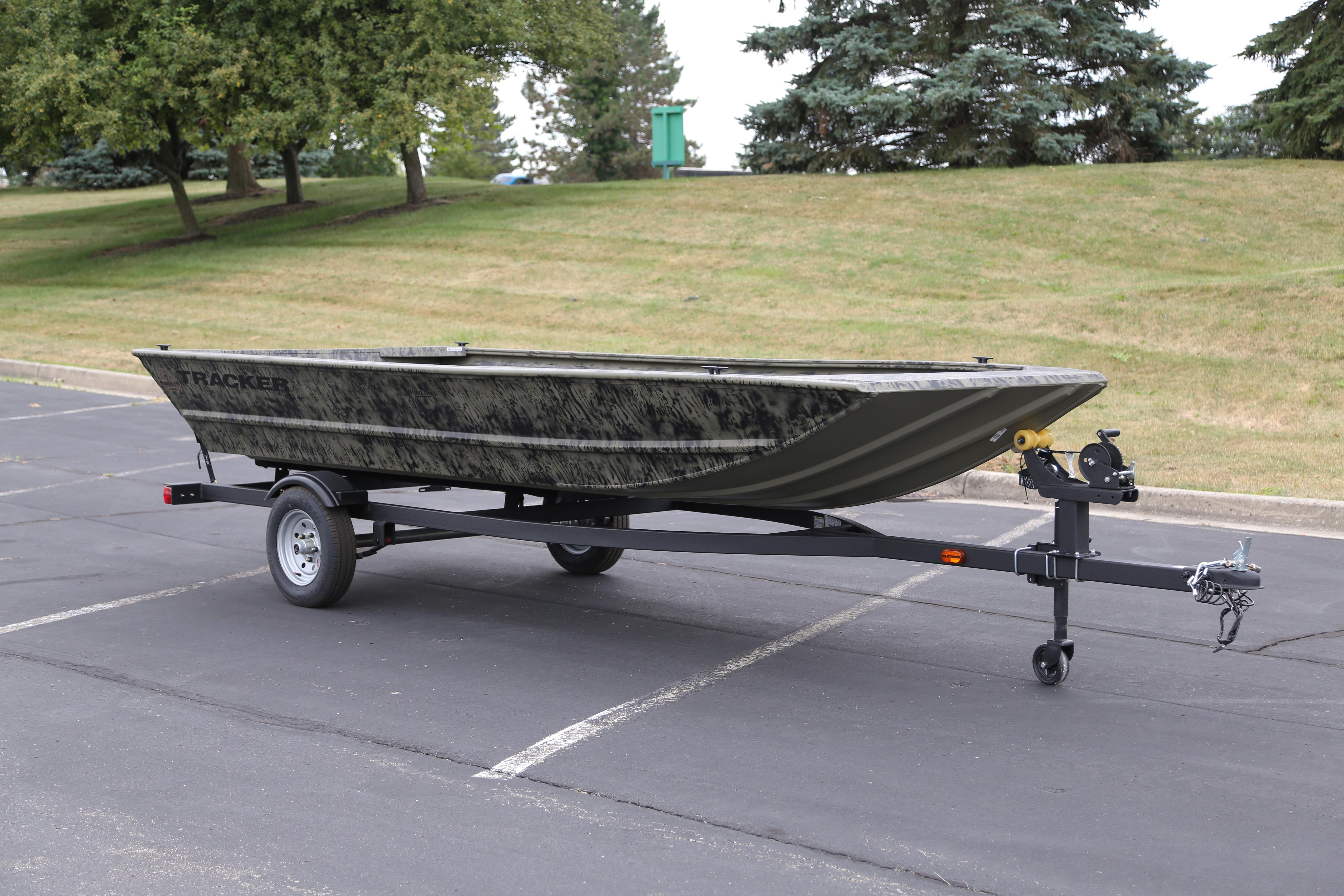 2026 Tracker Grizzly 1648 Utility