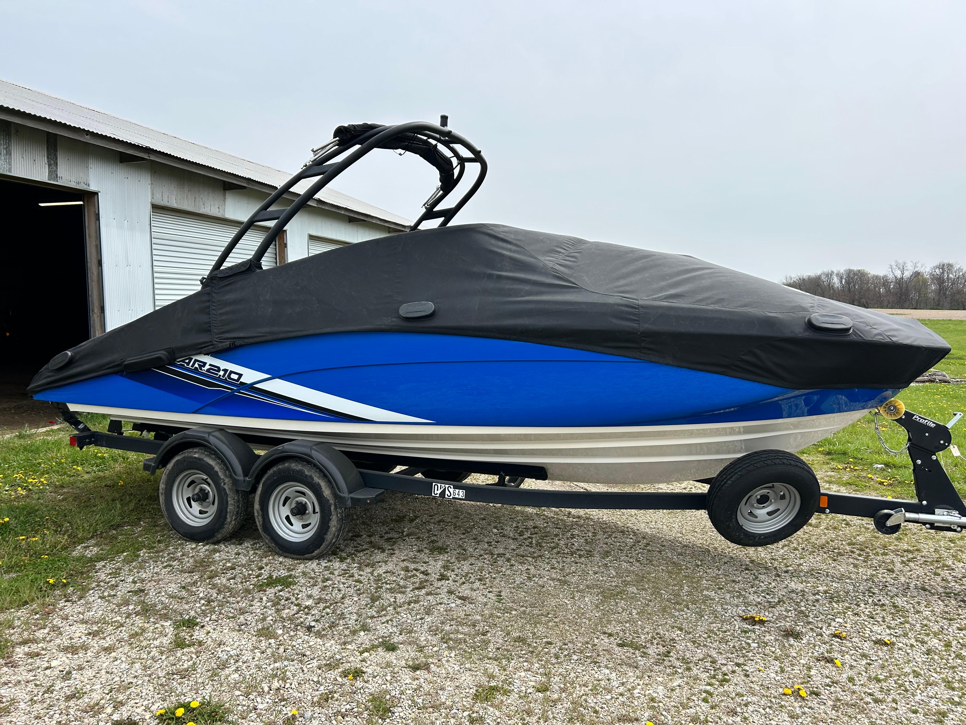 2019 Yamaha Boats AR 210