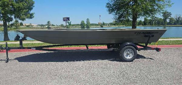 2025 Tracker GRIZZLY 1860 Utility