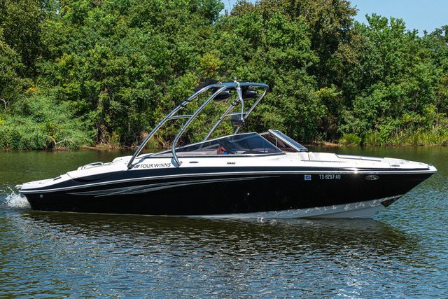 2008 Four Winns H220