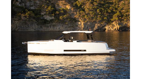 De Antonio Yachts D36 OPEN