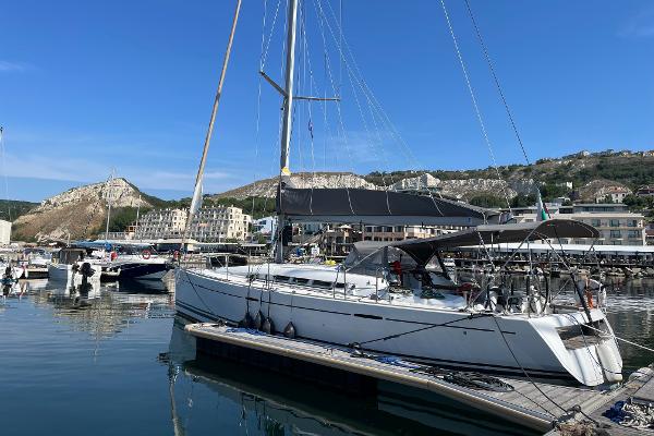 Beneteau First 45