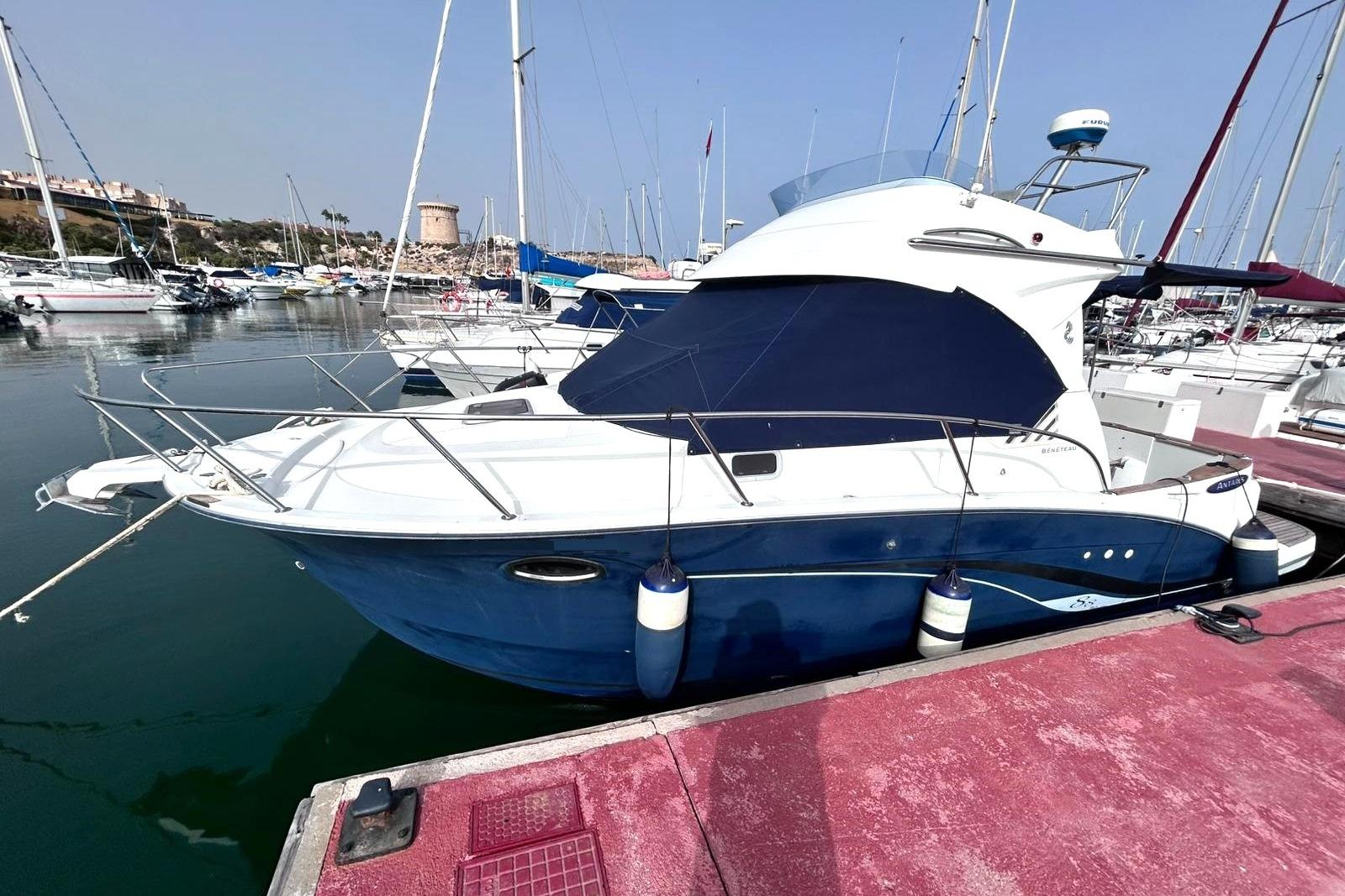 2006 Beneteau Antares 8.8