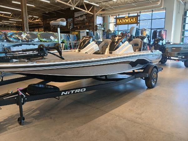 2025 Nitro Z18