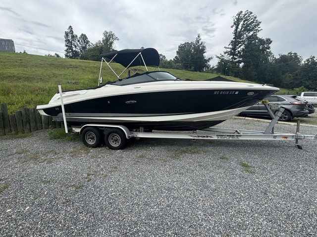 2011 Sea Ray 250 SLX